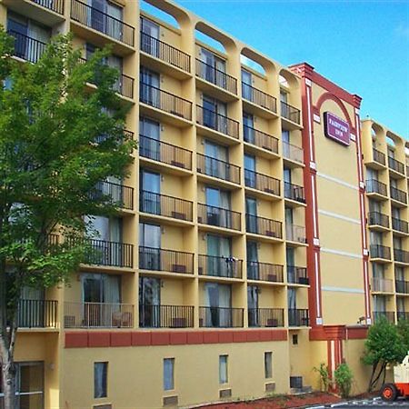 Knights Inn Six Flags Lodge West Экстерьер фото