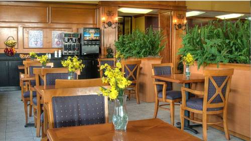 Knights Inn Six Flags Lodge West Экстерьер фото